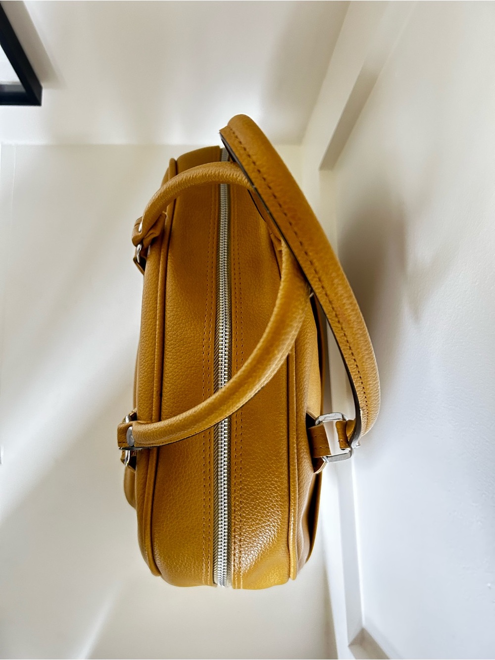 Vintage 1970s Mustard Train Case Travel Bag | Structured Overnight Carryall - Picture 2 of 9